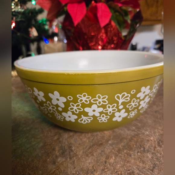 Vintage Pyrex.  #403 Spring Blossom (OS) - Picture 2 of 5